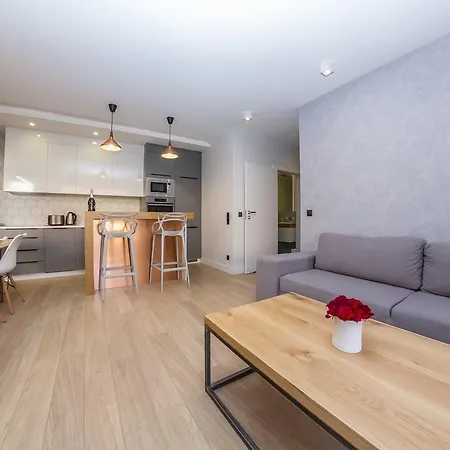 Lovesopot Luxury Terrace